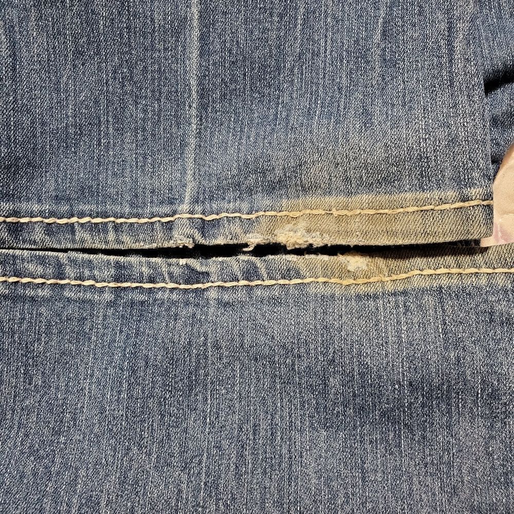 Bandolino Jeans  - Picture 4 of 8